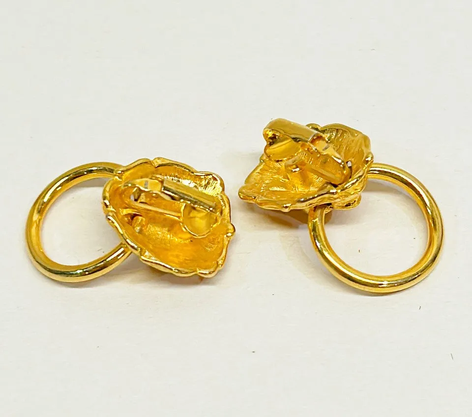 70’s classic lion head door knocker style earrings.