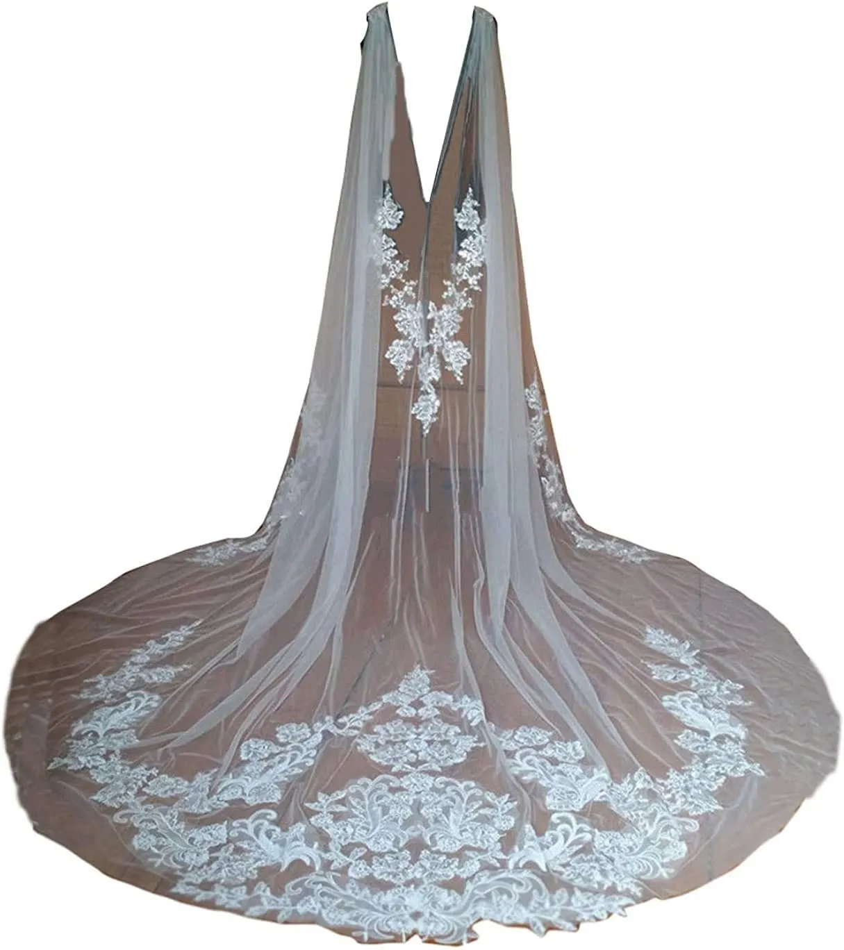 Wedding Capes Lace Bridal Veils Appliques Bridal Wraps Cathedral Length Wedding Cloak